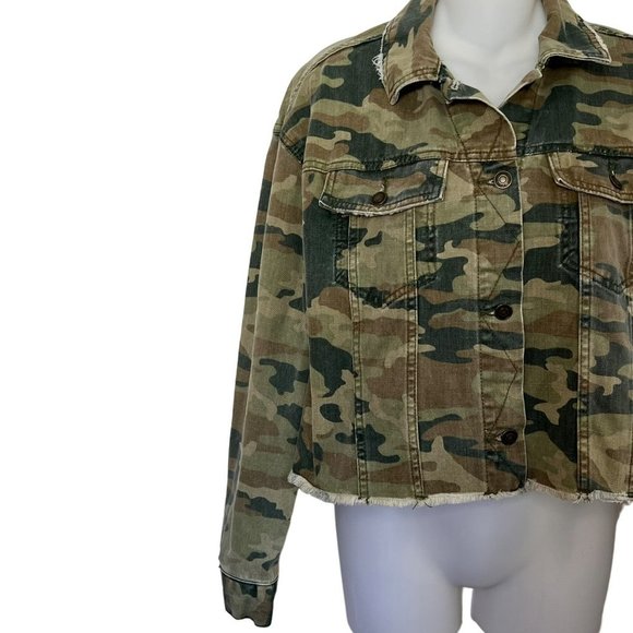 FREE PEOPLE GREEN CAMO CROP DENIM JACKET SIZE XS - Picture 4 of 13